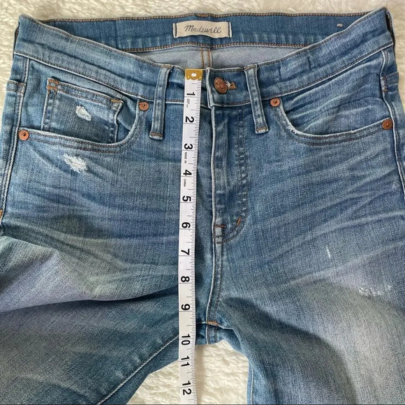 MADEWELL 9” High-Rise Skinny Jeans: Torn-Knee Edition Size 28 - Picture 5 of 11